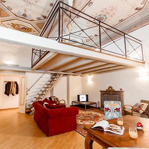 Zolderappartement met 1 Slaapkamer